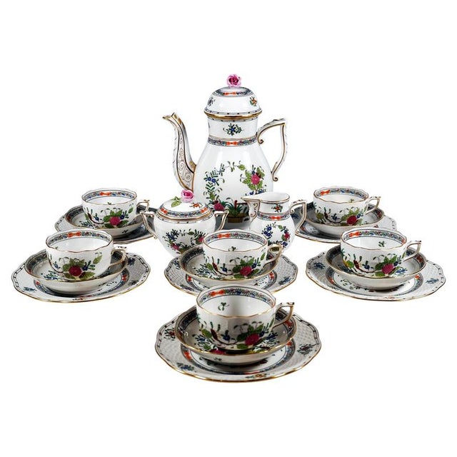 Fleurs Des Indes Coffee and Dessert Set for Six People from Herend, Set of 21 For Sale - Image 10 of 10