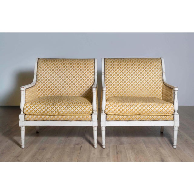 A stunning pair of French marquise chairs from the late 19th century, crafted around 1890, embody the elegance and...