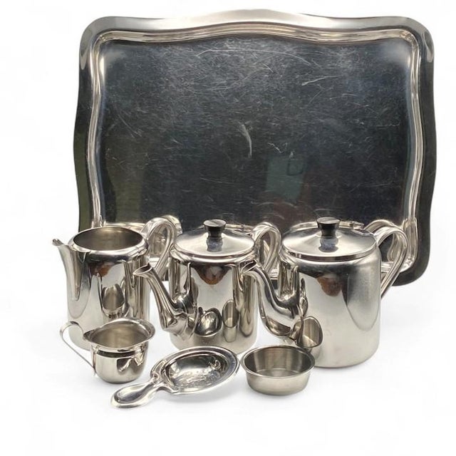 Very stylish coffee and tea set from Besozzi y García (Argentina). This is a 6-piece set well crafted in high-quality...