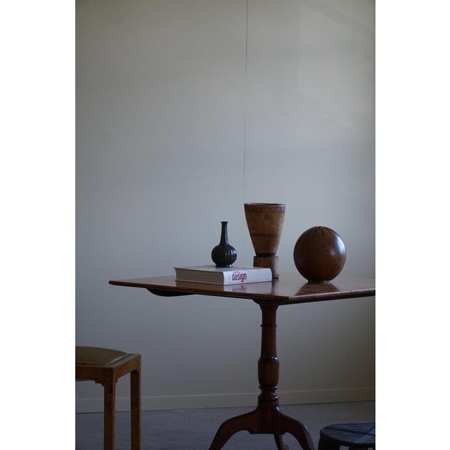 Wood Swedish Eskilstuna Drop Leaf Table in Burl Wood attributed to Carl Hollst For Sale - Image 7 of 18