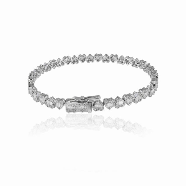 2.11 Carat Heart Shape Diamond Modern Tennis Bracelet in 18k White Gold For Sale In New York - Image 6 of 7