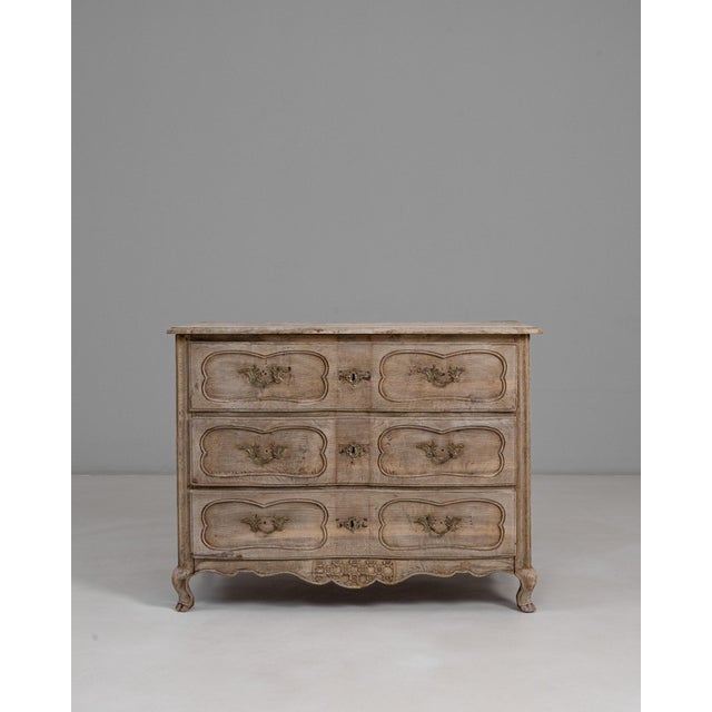 1830s French Louis XV Oak Chest of Drawers For Sale - Image 16 of 18