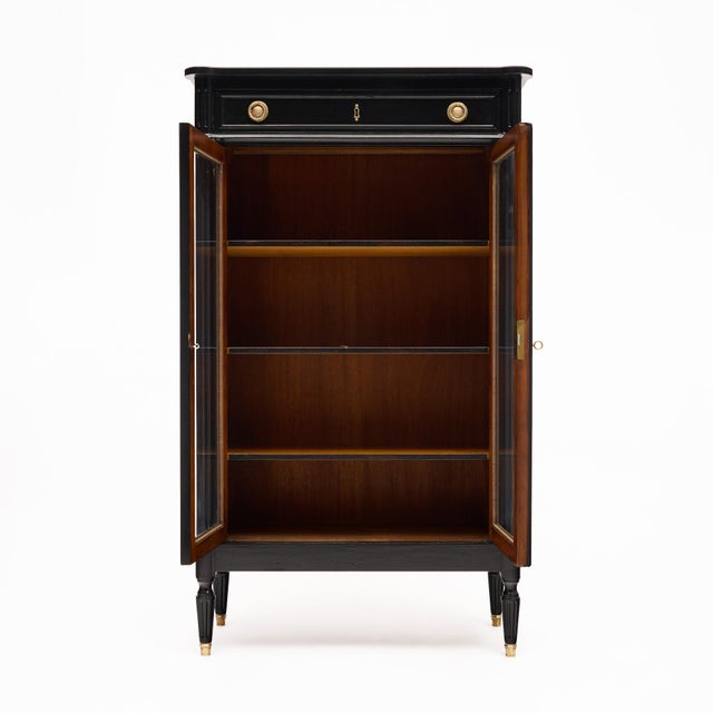 1910s Petite French Louis XVI Style Ebonized Mahogany Vitrine For Sale - Image 5 of 9