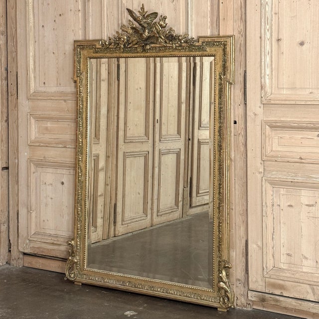 Late 19th Century 19th Century French Louis XVI Giltwood Mirror With Lovebirds For Sale - Image 5 of 18