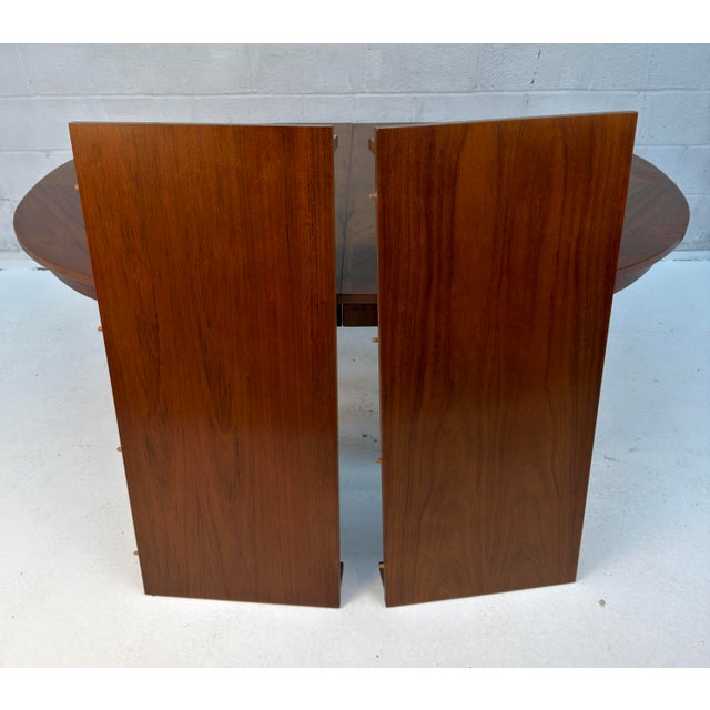 Mid-Century Oval Walnut Dining Table by Stanley For Sale - Image 11 of 16