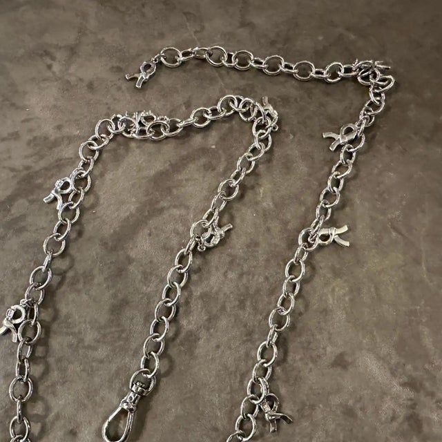 1990s Iconic Silver Plated Logo Chain Necklace by Roberta Di Camerino For Sale - Image 13 of 15