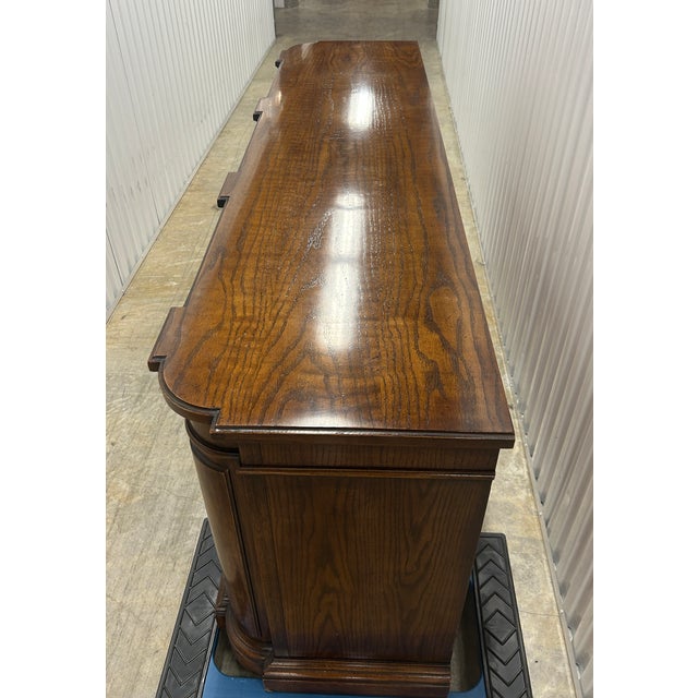 1980s Henredon Vintage Walnut Buffet With Felt Silverware Drawer For Sale In Dallas - Image 6 of 10