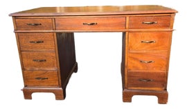 Example of Executive Desks