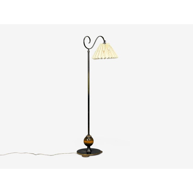 1920s 1950s Mid-Century Modern Floor Lamp, Patinated Brass, Wood, Fabric For Sale - Image 5 of 12