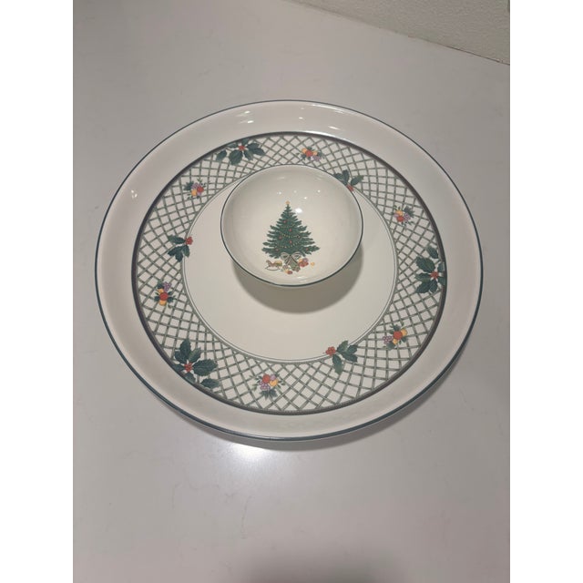 White Late 20th Century Mikasa Heritage Christmas Story Chip and Dip Serving Set, 2 Pieces For Sale - Image 8 of 9