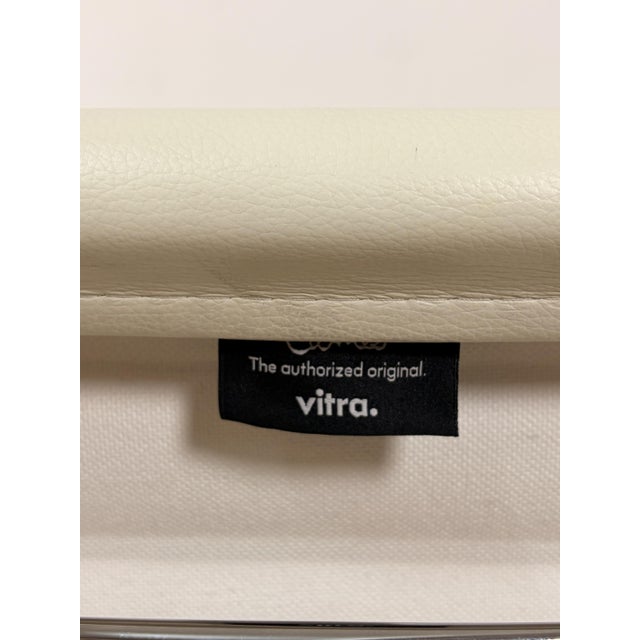 EA 117 Aluminium Desk Chair in White Leather and Chrome by Charles and Ray Eames for Vitra For Sale - Image 11 of 12
