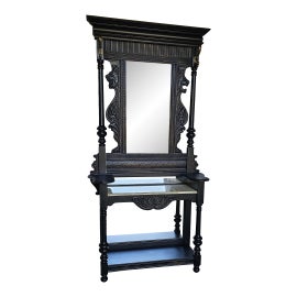 Example of Console Table With Mirror Set