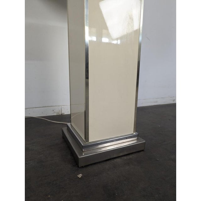French White Lacquered Table Lamp from Maison Romeo For Sale - Image 4 of 7