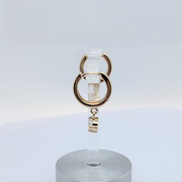 Contemporary 10k Yellow Gold Hoop Earrings With 0.15ct Lab-Grown Diamond Drops, A Pair For Sale - Image 3 of 7