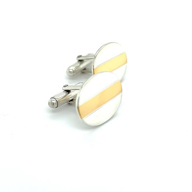 1990s Pair of Tiffany & Co Estate Oval Cufflinks 18k YG + Sterling Silver For Sale - Image 4 of 7