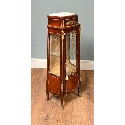 Louis XV Revival French Display Cabinets, Set of 2 For Sale - Image 5 of 12