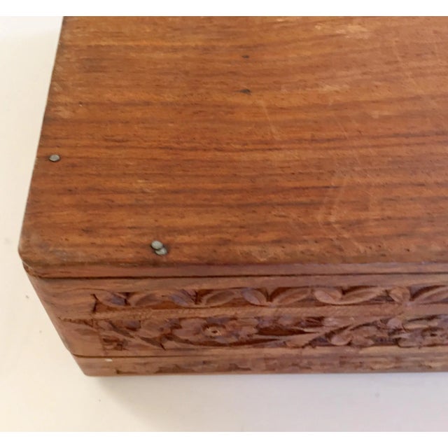 Early 20th Century Anglo Raj Hand-Carved Wooden Decorative Jewelry Box For Sale - Image 12 of 13