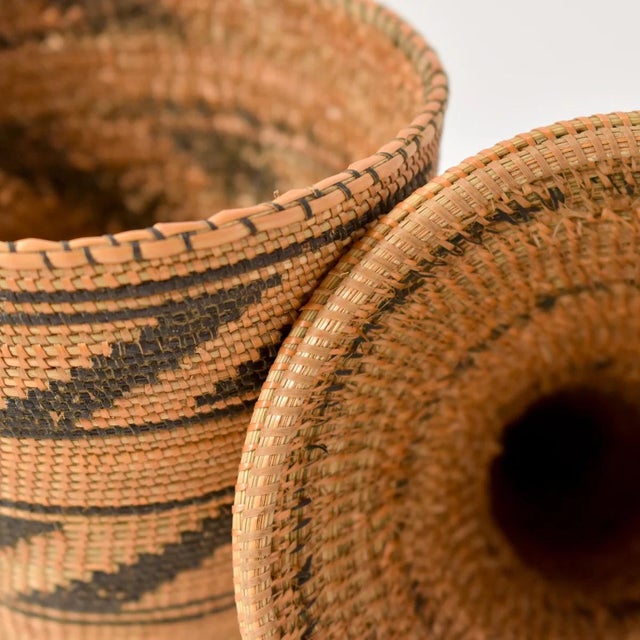 Early 20th Century Tutsi Basket with Lid Rwanda For Sale In Denver - Image 6 of 7