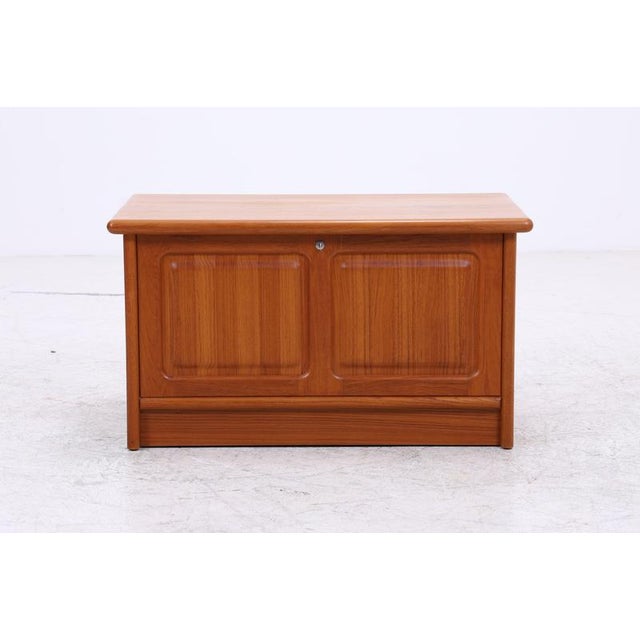 Vintage Teak Chest from Dyrlund, 1960s For Sale - Image 3 of 18