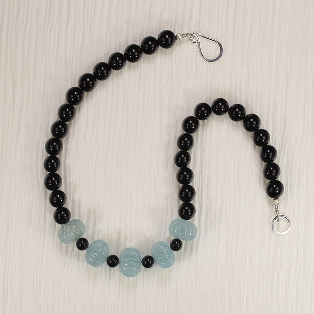 Ajd 19 Inch Aquamarine and Black Onyx Necklace For Sale - Image 4 of 5