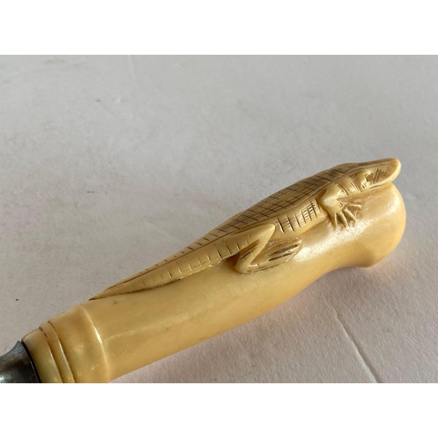 19th Century Hand-Carved Bone Alligator Handled Culinary Carving Set - Set of 3 For Sale - Image 4 of 12