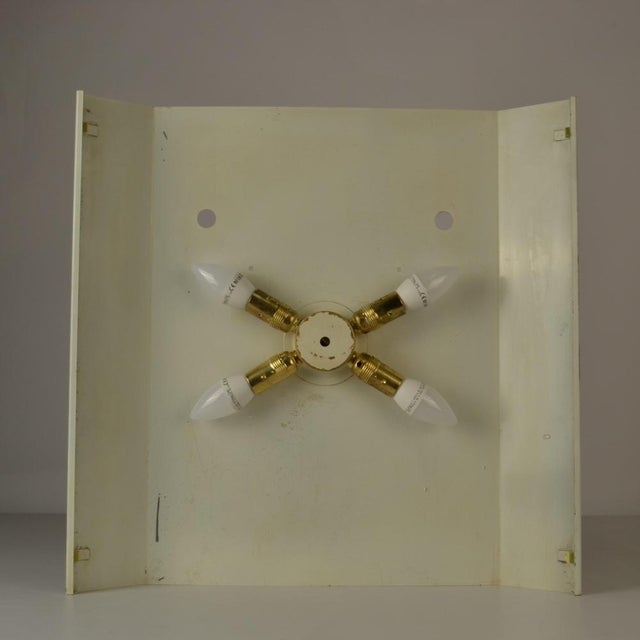 Large Wall Sconces in White Glass attributed to Bobo Piccoli for Fontana Arte, 1970s, Set of 2 For Sale - Image 6 of 7