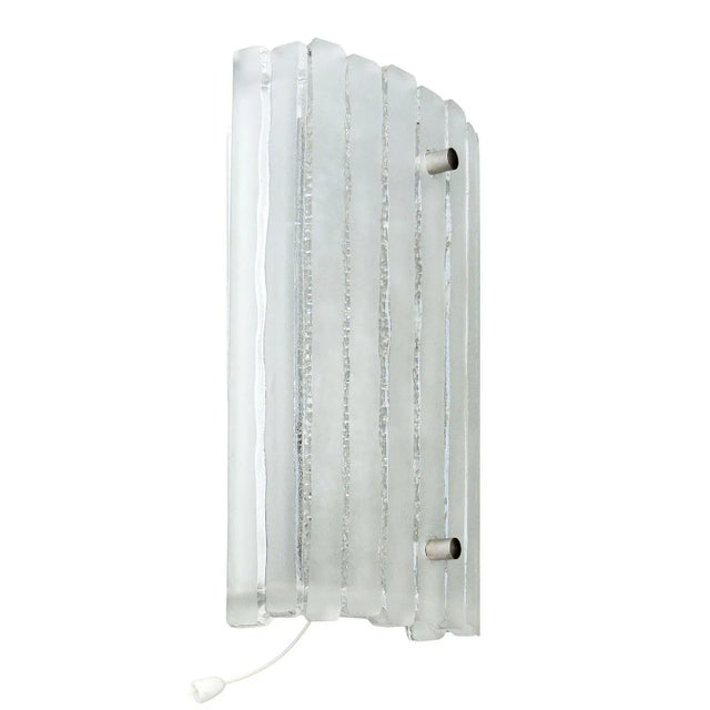German Structured Glass and Aluminum Wall Light Lamp by Hoffmeister, 1970s For Sale - Image 4 of 10