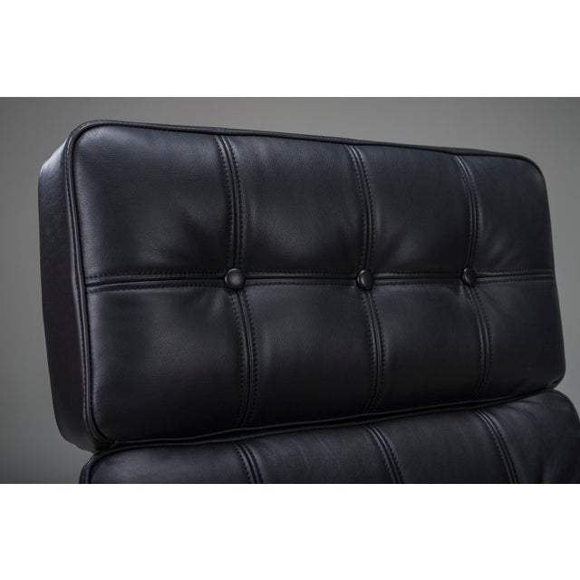 Grete Jalk Armchair with Model FD 164 Frame by Arne Vodders and Model 118 Armrests by Grete Jalks in Teak and Black Leather, Denmark, 1960s For Sale - Image 4 of 18