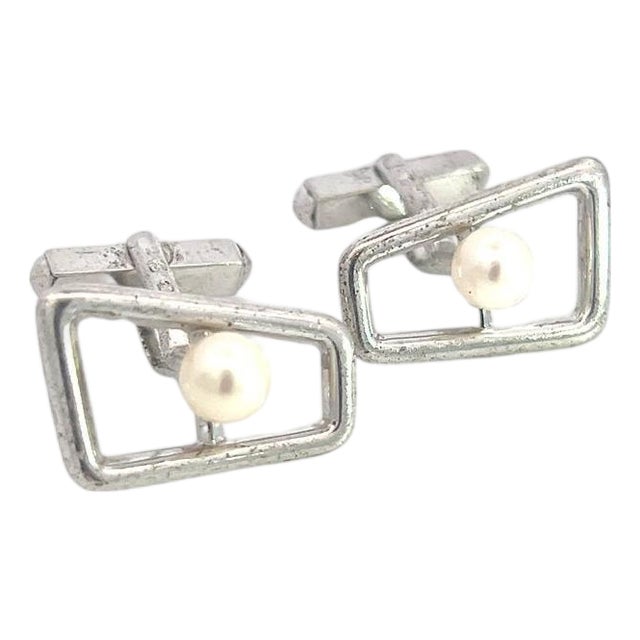 1990s Pair of Mikimoto Estate Akoya Pearl Cufflinks Sterling Silver 6 mm For Sale