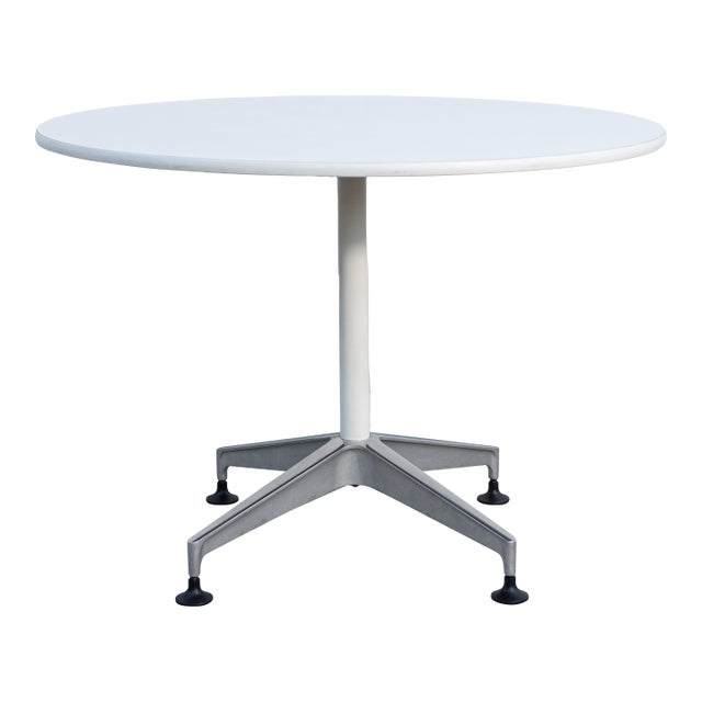 Herman Miller Setu 42" Round Dining or Work Table by Studio 7.5 For Sale