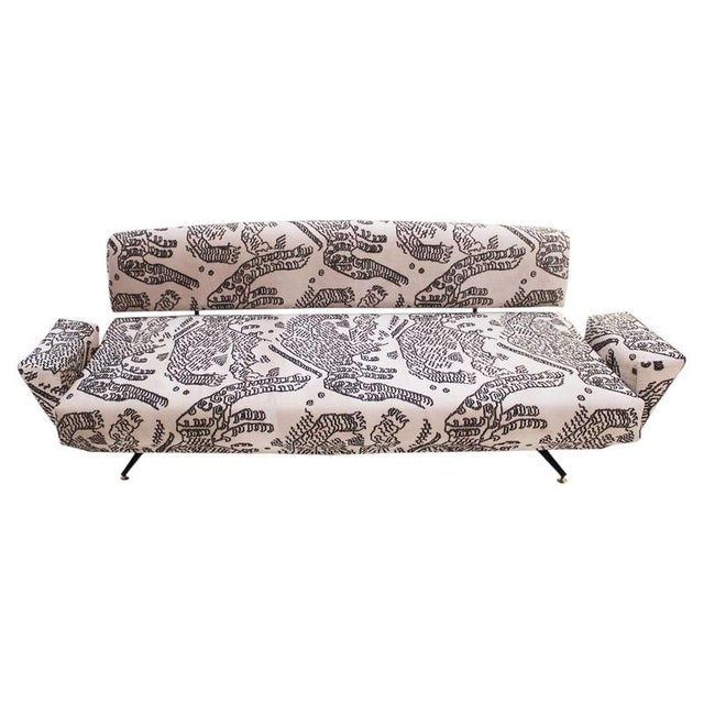 Mid-Century Italian Sofa Bed in Dedar Tiger Mountain Fabric, 1950s For Sale - Image 10 of 10