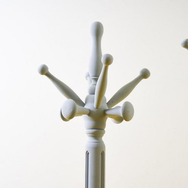 Item : Discover the practicality and design of this Art Deco-style coat rack, a unique piece that combines elegance and...