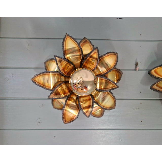 1970s Floral Brass Wall Sconces from Maison Jansen, 1970s, Set of 2 For Sale - Image 5 of 17
