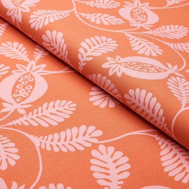 Schumacher SAMPLE - Schumacher Lanzadera Vine Indoor/Outdoor Fabric In Melon For Sale - Image 4 of 4