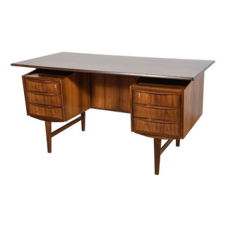 Mid-Century Modern Freestanding Rosewood Desk, Denmark, 1960s For Sale