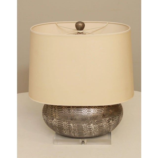 Modern Modern Silvered Lucite Base Table Lamp For Sale - Image 3 of 13