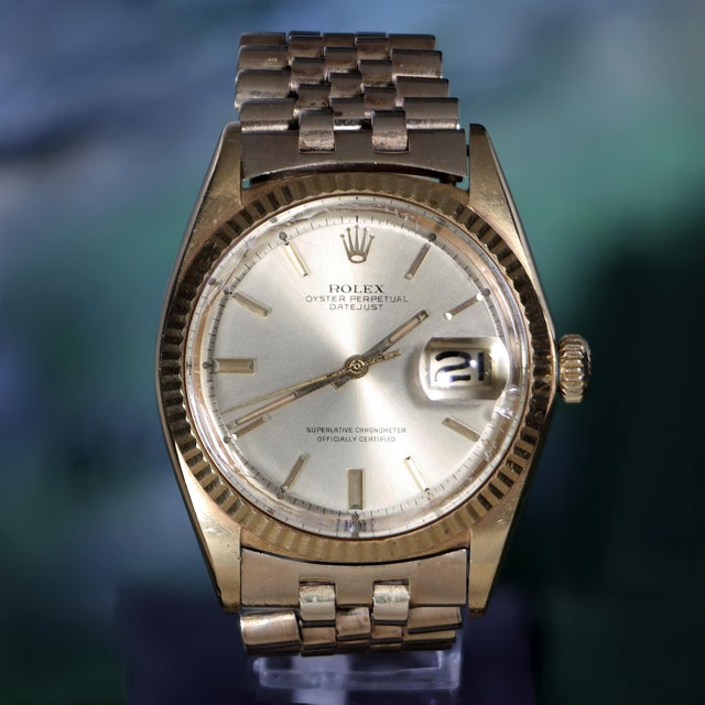 Metal Vintage Rolex Datejust 1601 14k Yellow Gold Pie Pan Dial Jubilee Bracelet Watch For Sale - Image 7 of 15