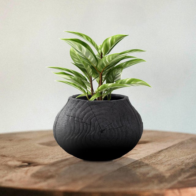 Contemporary Faux Bois Round Bowl in an Ebony Finished Polyresin For Sale - Image 3 of 11