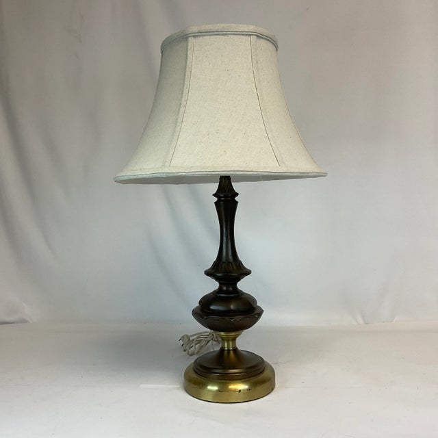 American 1940s American Federal Traditional Bronze and Brass Table Lamp, Newer Shade. For Sale - Image 3 of 12