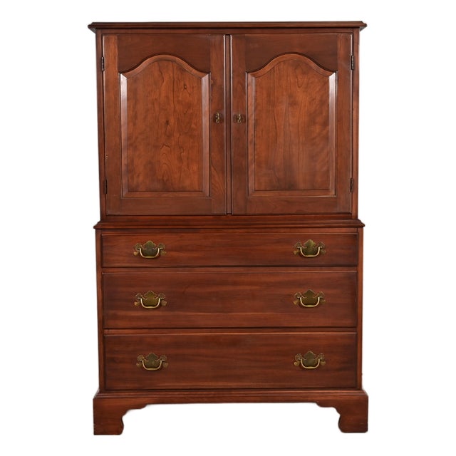 Henkel Harris Georgian Solid Cherry Wood Gentleman's Chest, 1970s For Sale