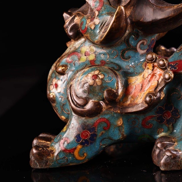 Pair of Vintage Cloisonne Enamel Guardian Lions – 5.9" Foo Dog Figures For Sale - Image 10 of 10