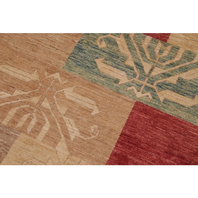 1990s Contemporary Gabbeh Beige/Tan Wool Rug - 9'0'' X 11'6'' For Sale - Image 5 of 10