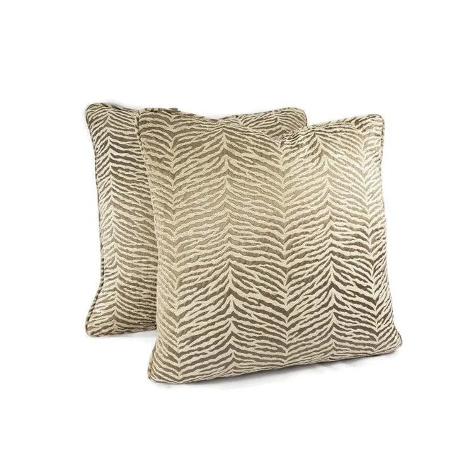 Beautiful chenille zebra print in Fawn pillow cover. The beige color is the chenille will gray in between. This pillow is...