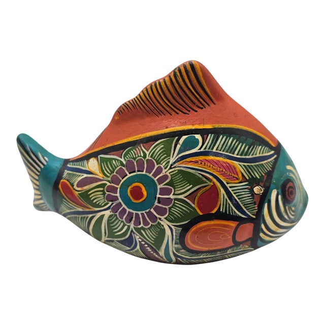 Handpainted Mexican Folk Art Terra Cotta Fish – Vintage Colorful Pottery Sculpture For Sale