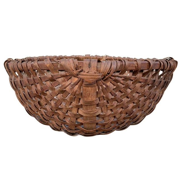 Rustic Large 19th Century American Spale Gathering Basket. For Sale - Image 3 of 9
