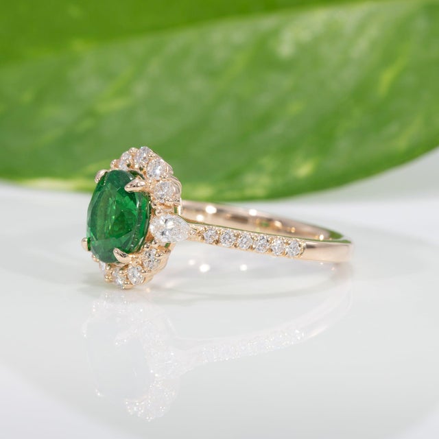 1.9Ct Tsavorite Ring With Earth-Mined Diamond Accents: Solid 14k Gold, 8x6mm, Size 6.75 For Sale In Columbus - Image 6 of 9