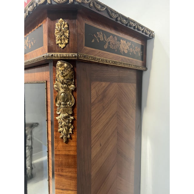 19th Century Napoleon III Display Cabinet in Veneer and Marquetry For Sale - Image 11 of 18