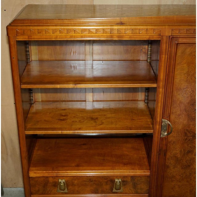 French Art Nouveau Burr Walnut Bookcase by Leon Jallot For Sale - Image 6 of 18