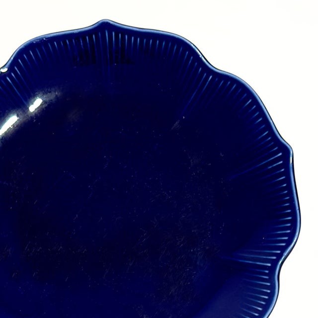 Rich Cobalt Porcelain Lotus Dessert or Side Plates Attributed to Lillian Venon Japan - Set of 6 For Sale In Miami - Image 6 of 7