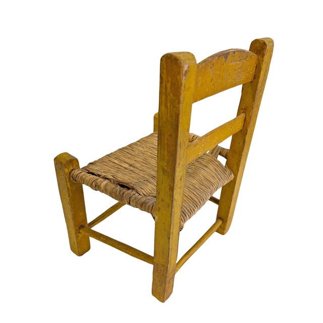 Early 20th Century Mexican Folk Art Painted Children's or Doll's Chair. For Sale - Image 4 of 5
